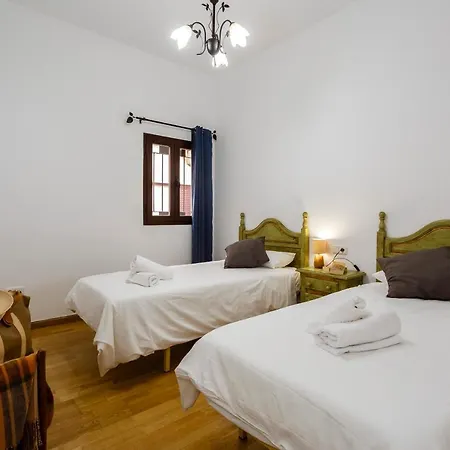 Surthy Plateros City Center جيريز