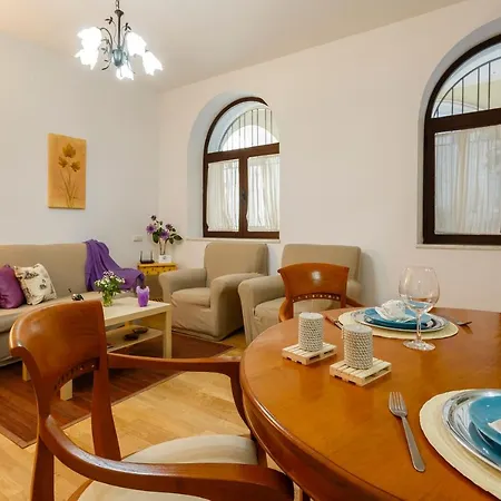 Apartment Surthy Plateros City Center
