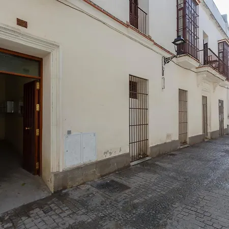 Surthy Plateros City Center Apartment